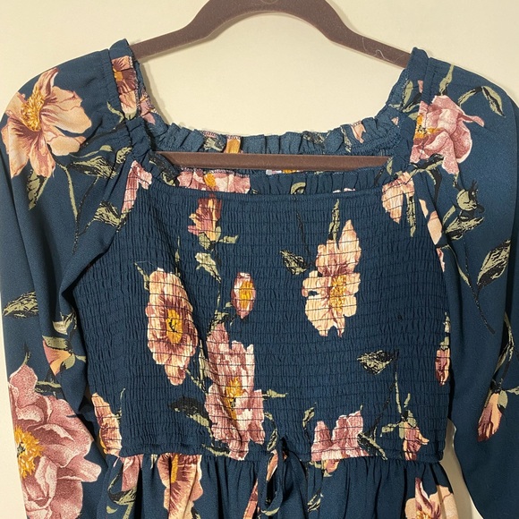 Long Sleeve Floral Dress - Picture 3 of 5